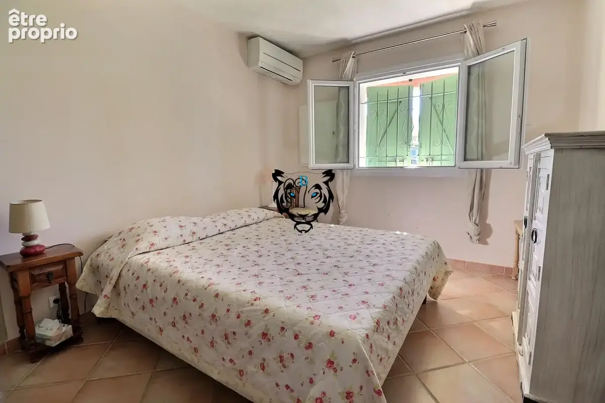 Villa 4 chambres - Garage - Vue Rocher - photo 10