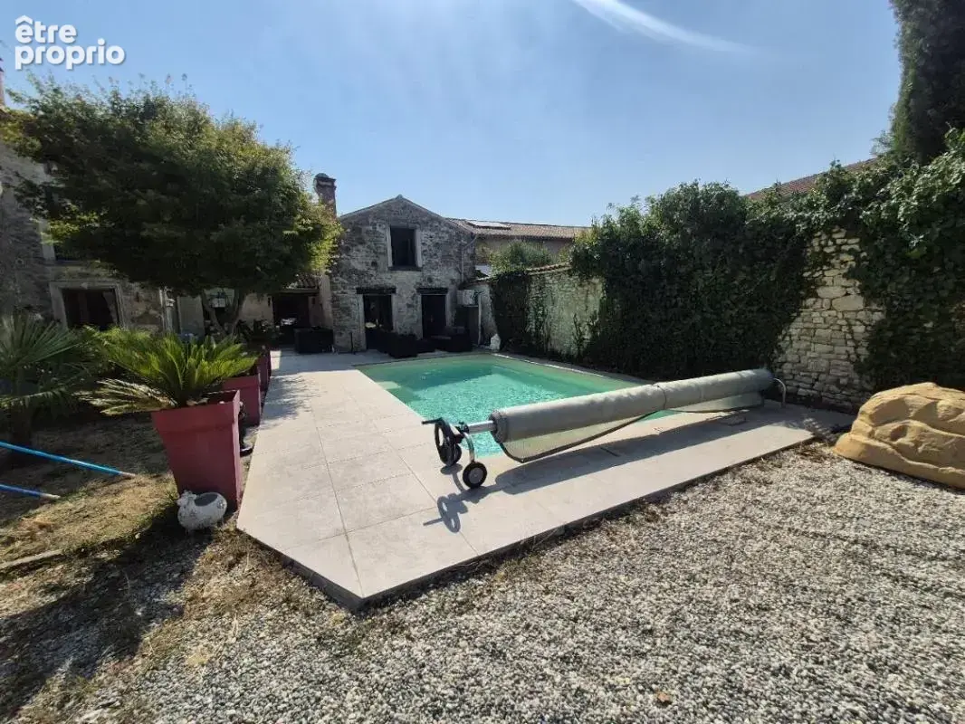 Maison 155 m² à Coulonges-Sur-L'autize  - photo 2