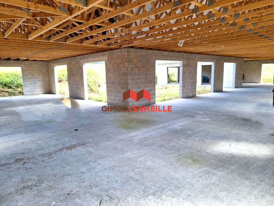 Maison à MONTREUIL-L'ARGILLE