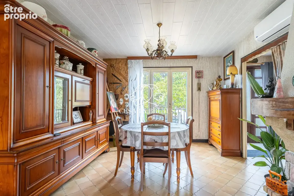 Maison 5 pièces 82 m² à vendre à Saint-Priest (69800) - photo 3