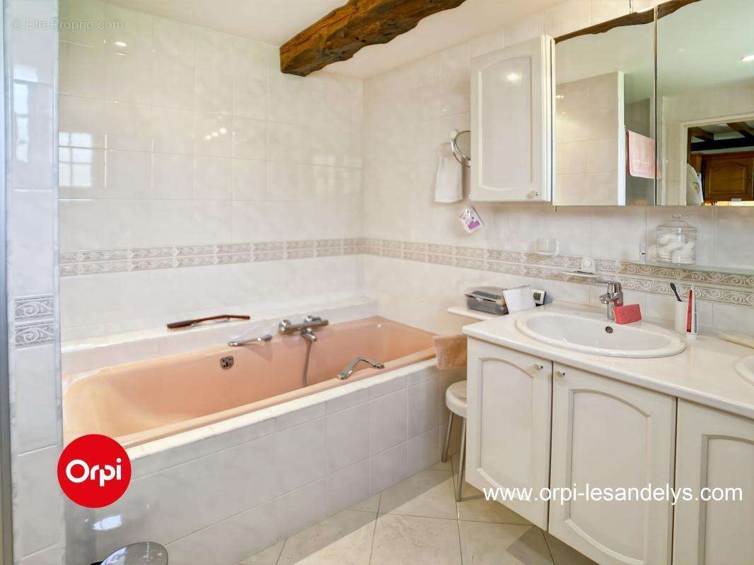 Maison ancienne À Vendre avec dépendance pour artisan - photo 7