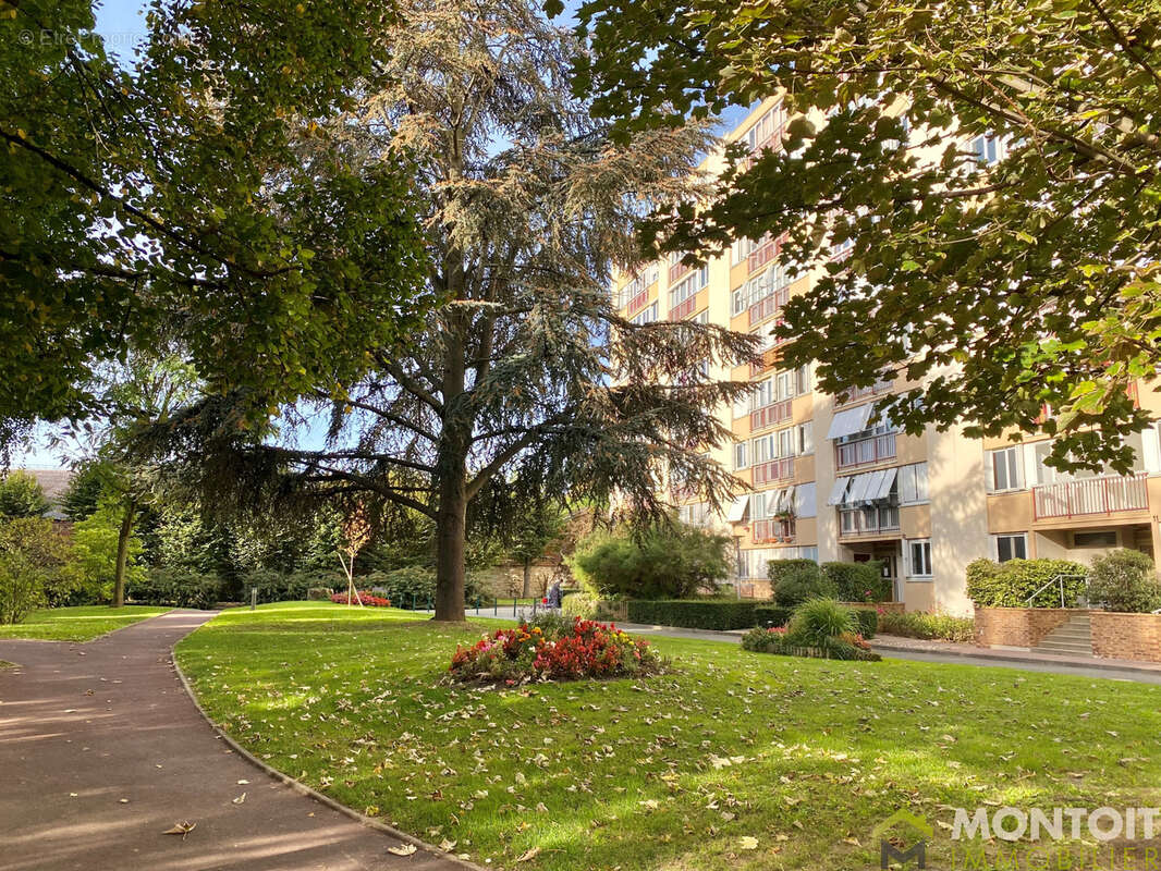 Appartement à THIAIS