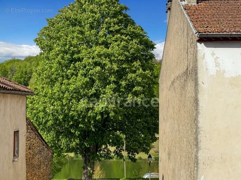 Maison de ville, Villefranche du Périgord, 140m2, totalement rénovée et meublée, cave voutée. Idéal résidence secondaire ou loca - photo 22