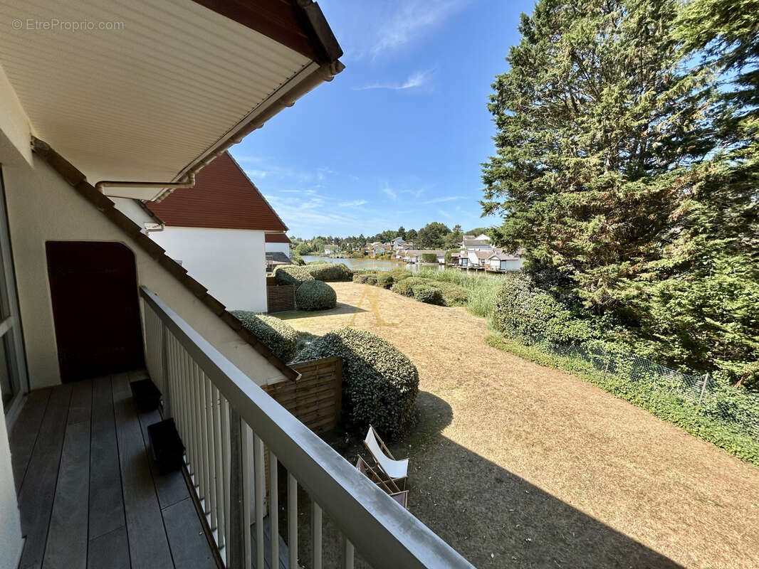West Green   Exceptionnelle maison familiale en triplex avec vue sur le lac - photo 13