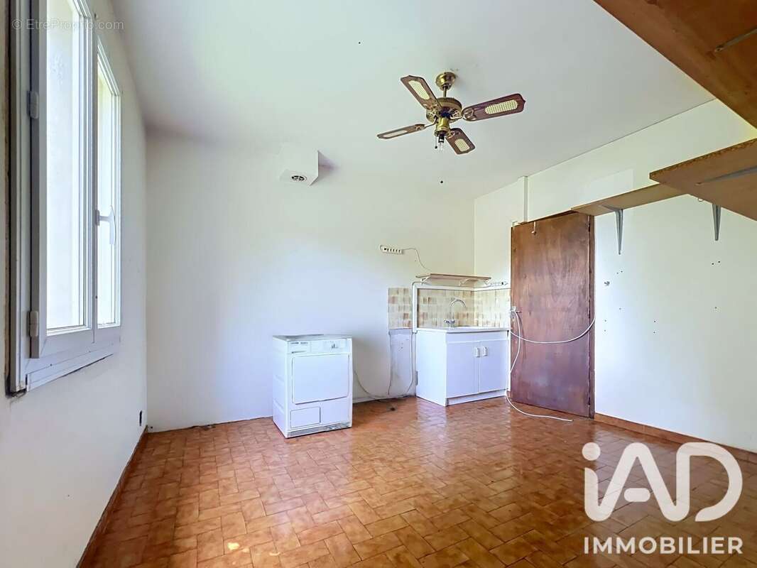 Maison 156 m² à Dauphin  - photo 7