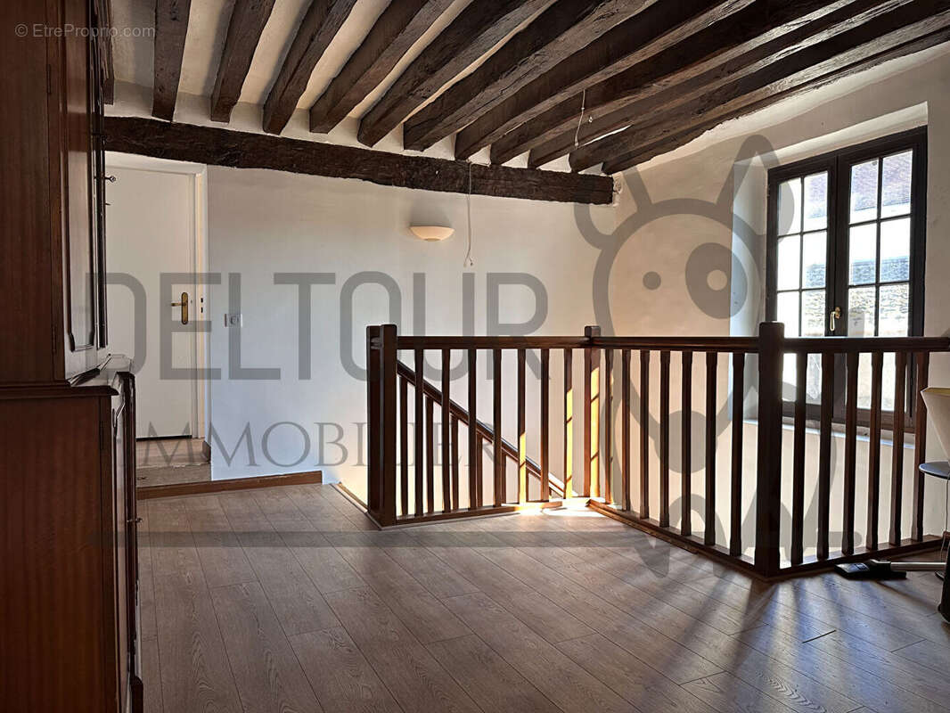 Maison à VILLENEUVE-LE-COMTE