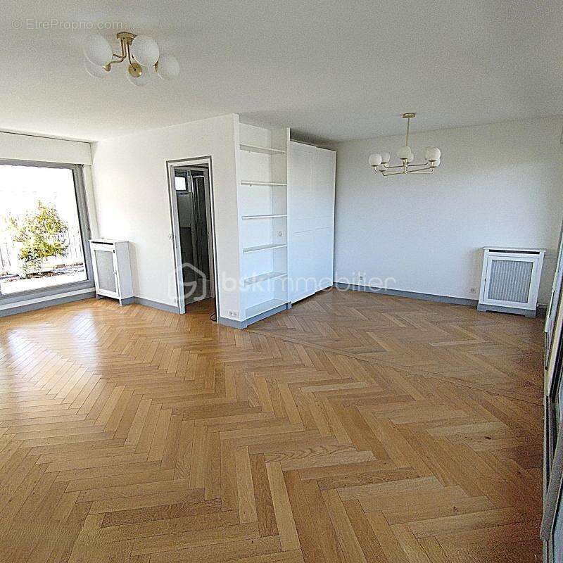 Appartement à PARIS-12E