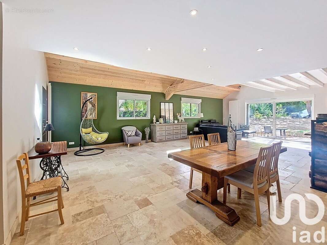 Photo 2 - Maison à SAINT-FARGEAU-PONTHIERRY