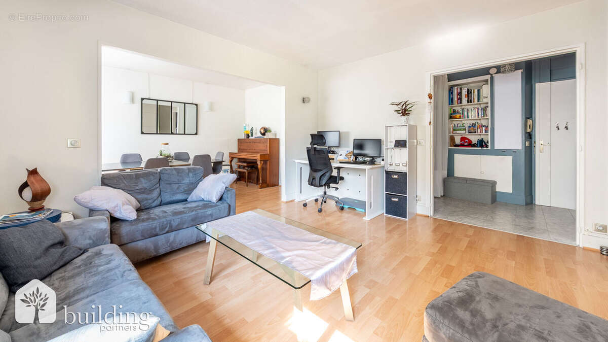 Appartement à LEVALLOIS-PERRET
