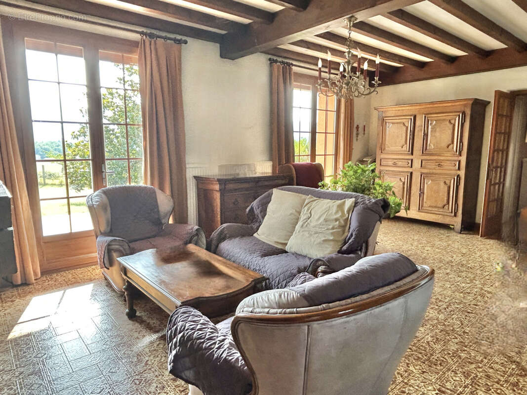 Maison à BRINDAS