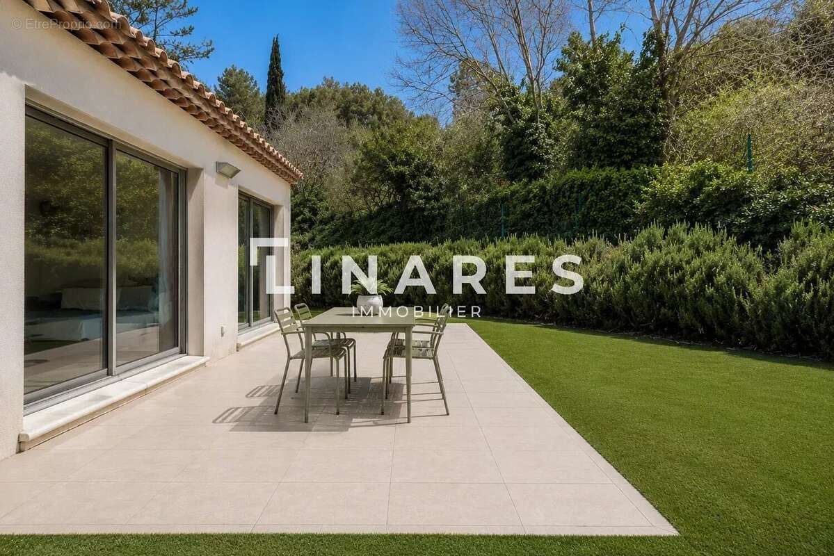 DOMAINE CALIFORNIA - Villa T5 de 226 m2 - Terrain Piscine - Salle de Sport -  Dépendance - 13011 Les accates - photo 20