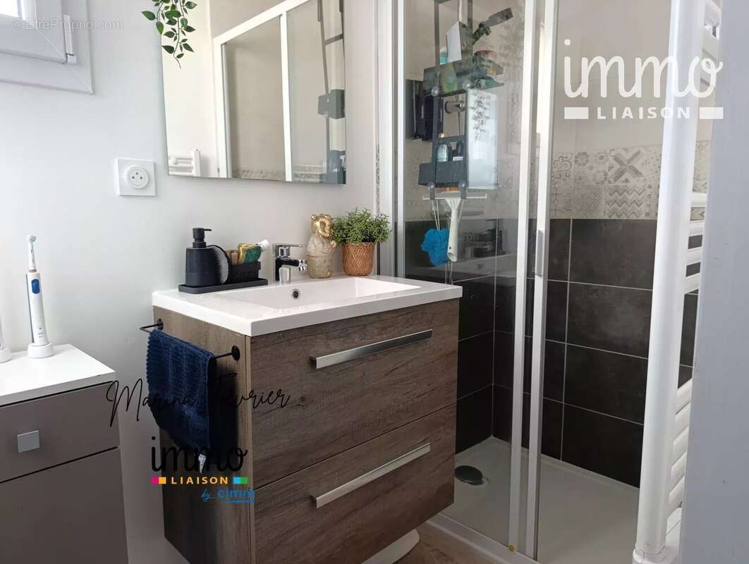 Maison à LA CHAPELLE-BOUEXIC