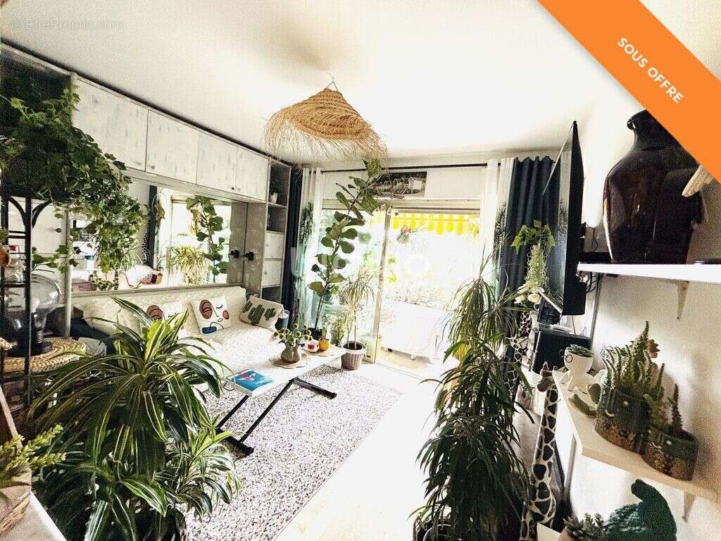Appartement à VILLENEUVE-LOUBET