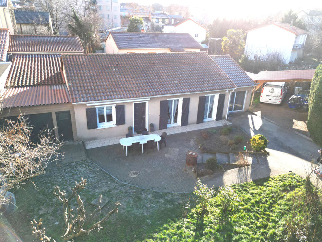 Maison à CLERMONT-FERRAND