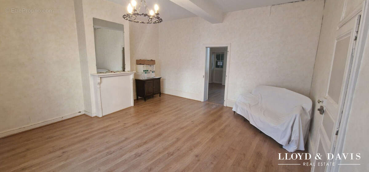 Maison 171 m² à Moulins  - photo 3