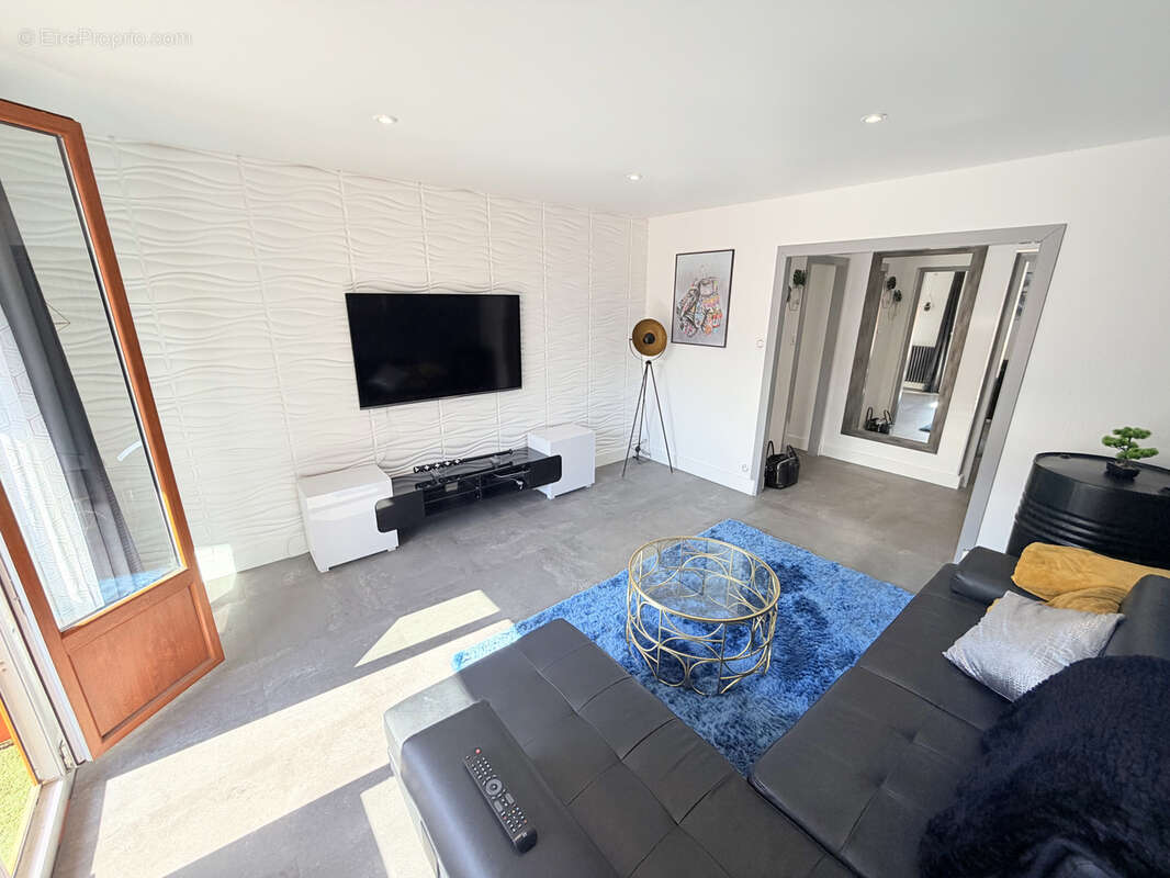 Appartement à SAINT-JEAN-DE-MAURIENNE