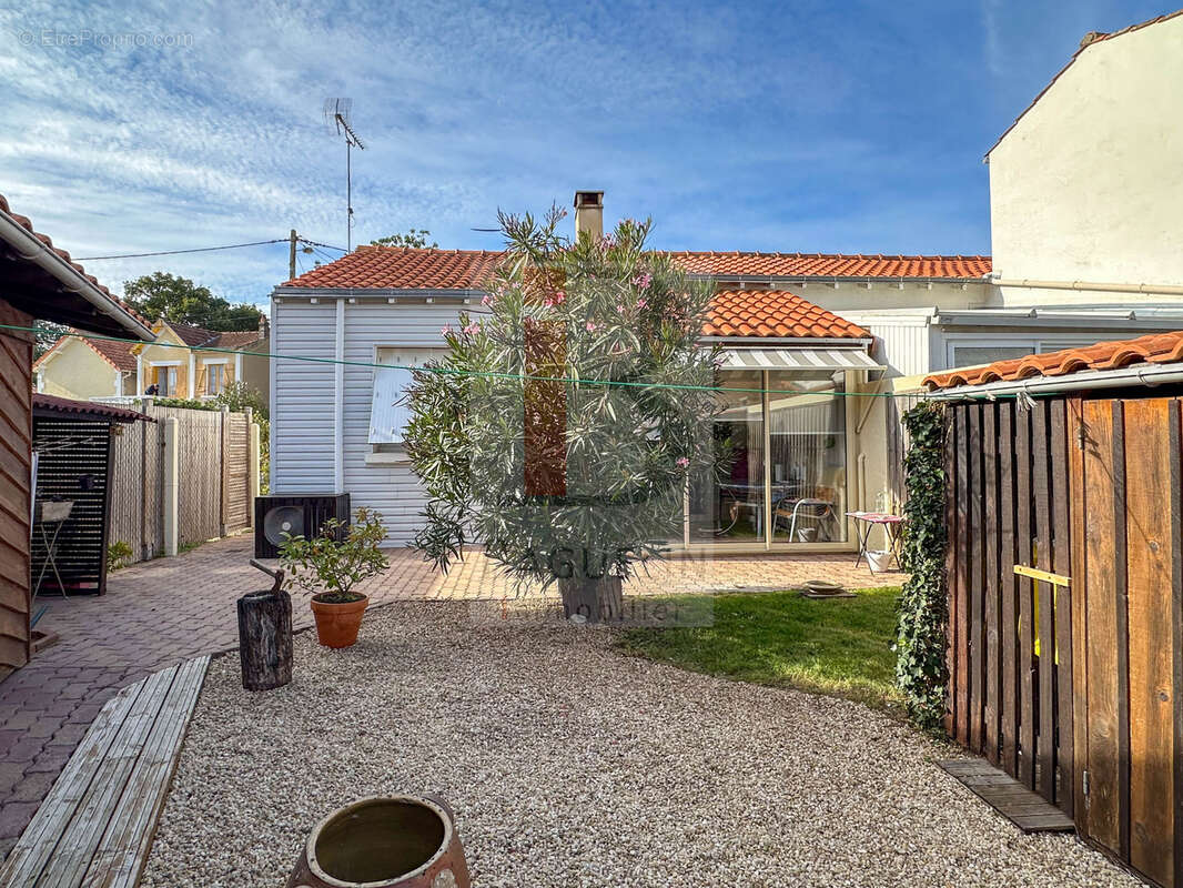 Maison à FOURAS