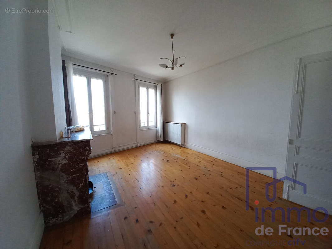 Appartement 65 m² à Saint-Etienne  - photo 7