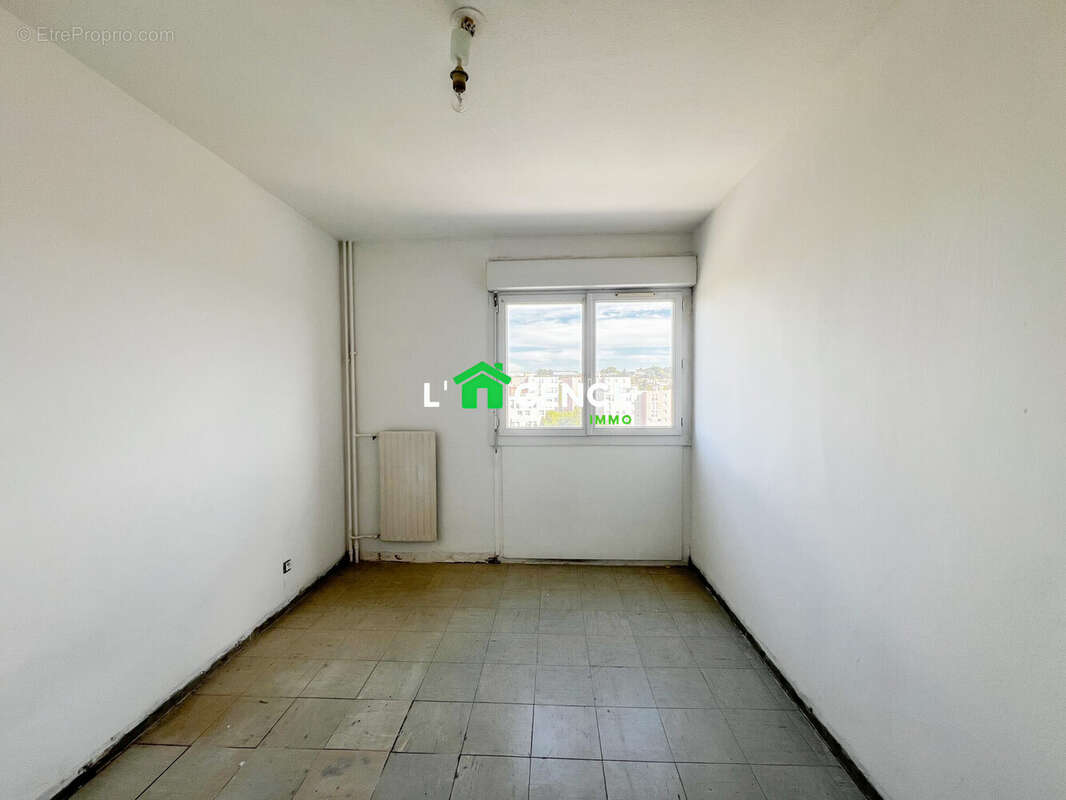 Appartement à PORT-DE-BOUC