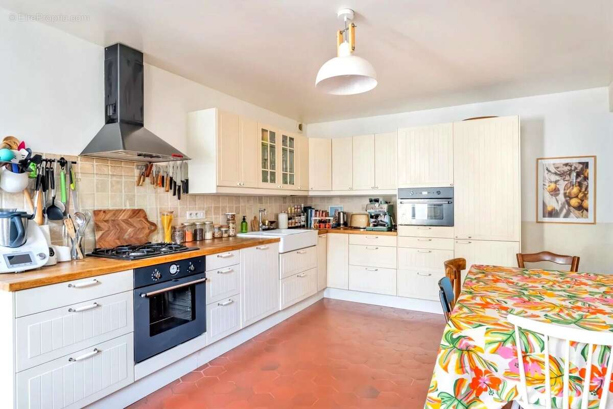 Maison en pierre de 113 m² + 50 m² aménageables + jardin de 500 m² - Brueil-en-Vexin - photo 3
