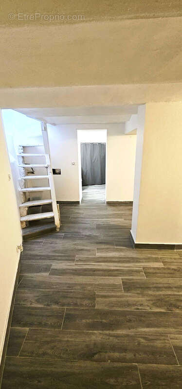 Appartement à EZANVILLE