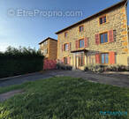 Maison à PONTCHARRA-SUR-TURDINE