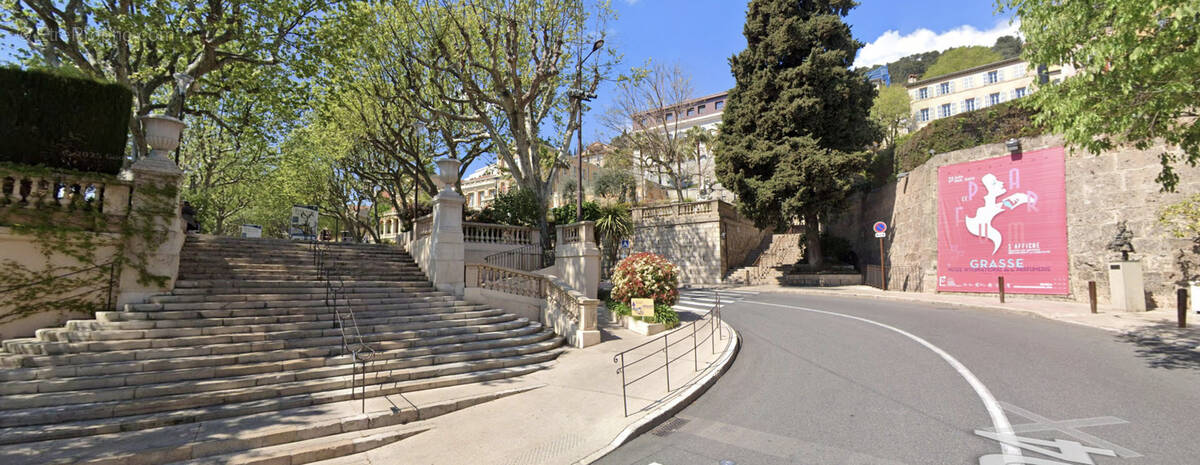 Parking à GRASSE