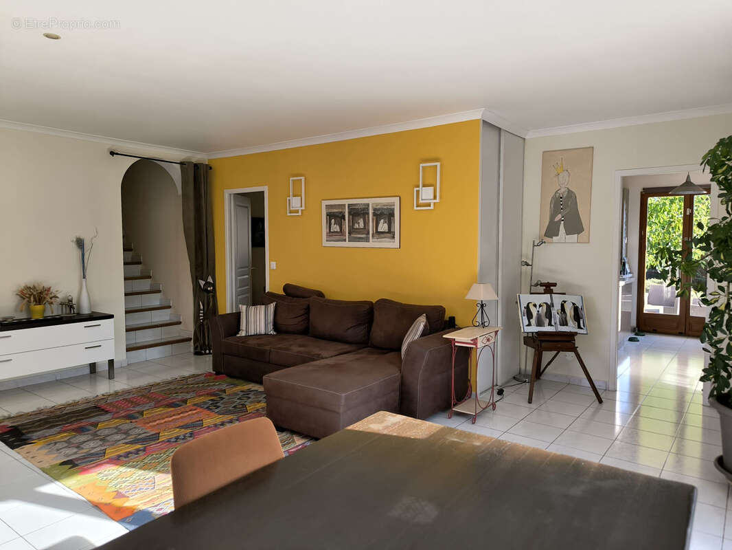 Maison à SAINT-LAURENT-DE-LA-SALANQUE