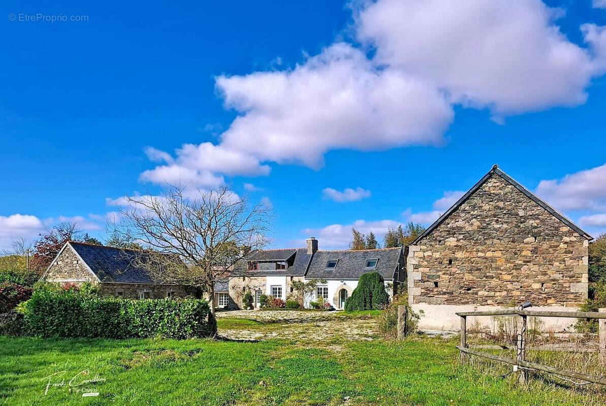 Photo 1 - Maison à ROSPEZ