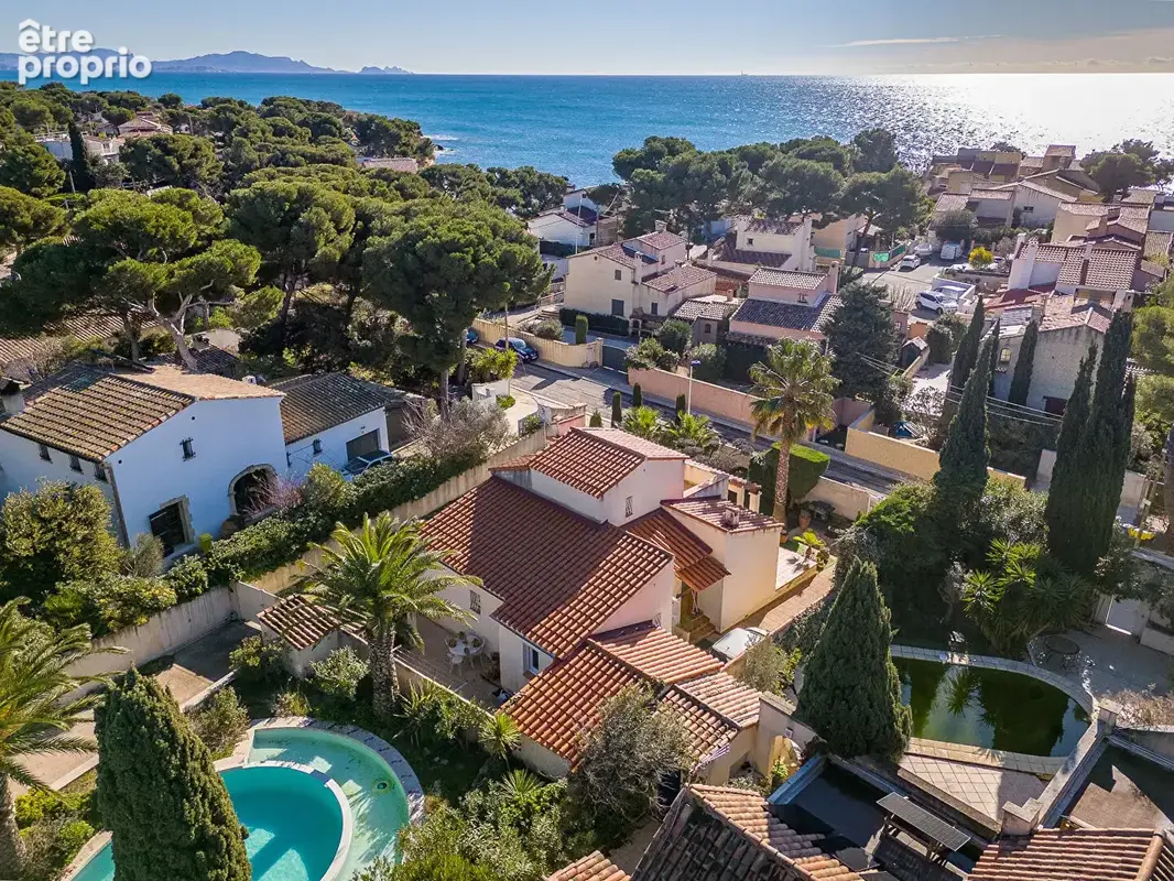 Proche mer et au calme Maison à vendre Sausset Les Pins 4 pièces112 m2 avec garage - photo 2