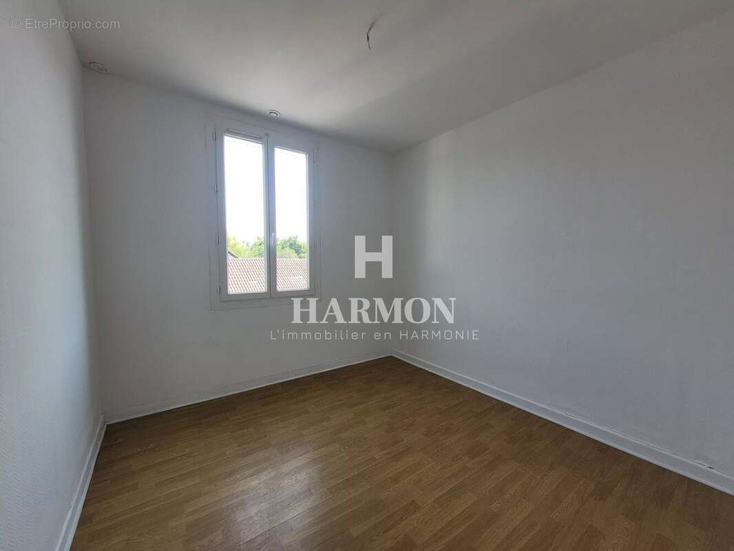 HARMON À VENDRE – Grand appartement a rénover - photo 6