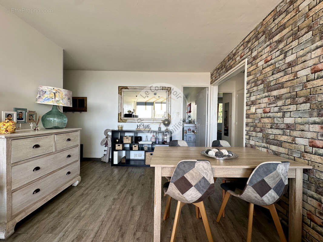 Appartement à MARSEILLE-9E