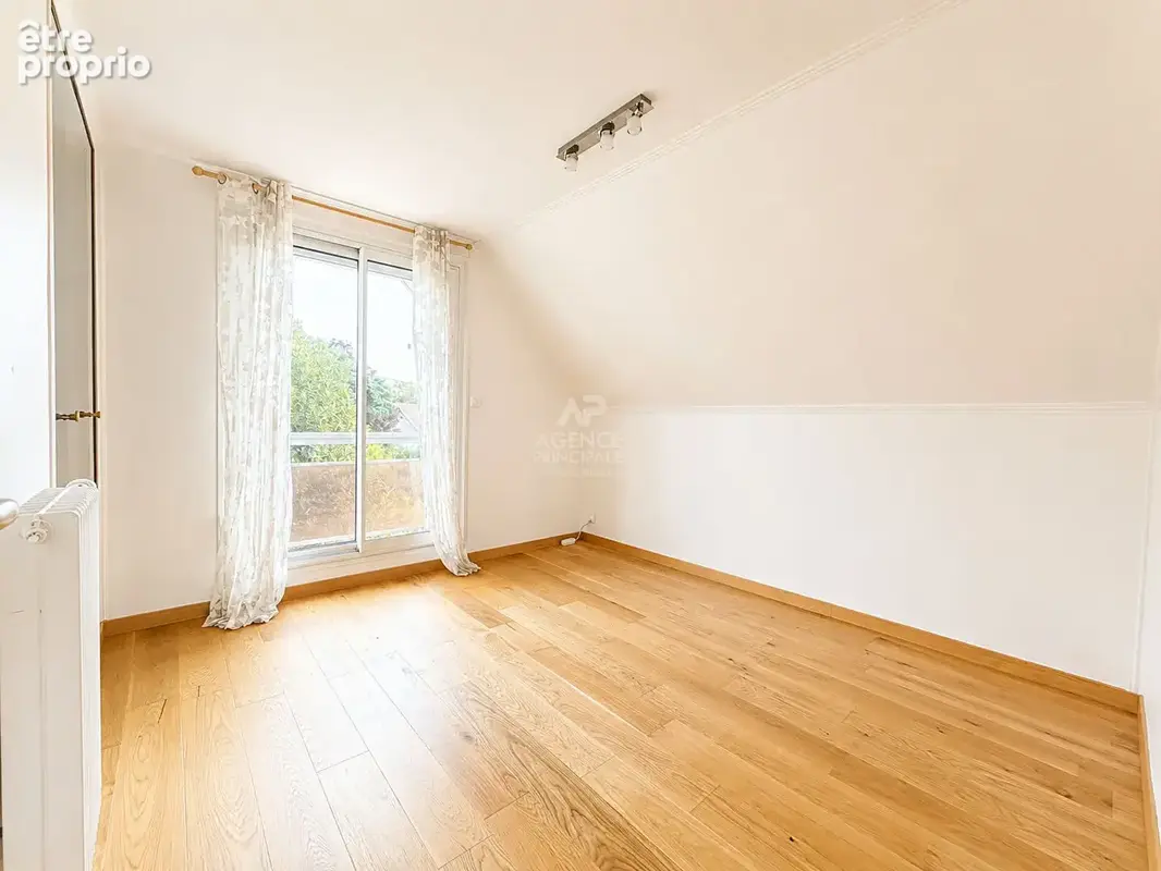 Maison Chapet 7 pièce(s) 138.84 m2 - photo 10