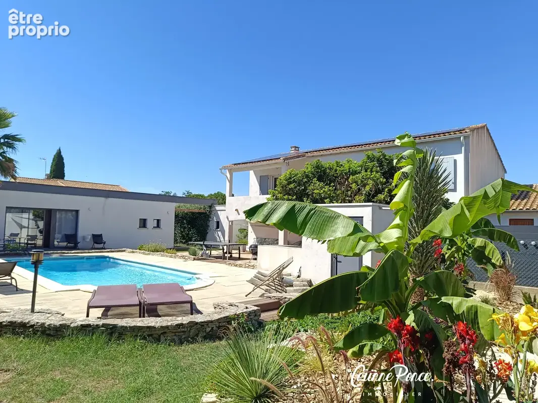 Villa rénovée contemporaine avec piscine, dépendance et atelier - photo 25