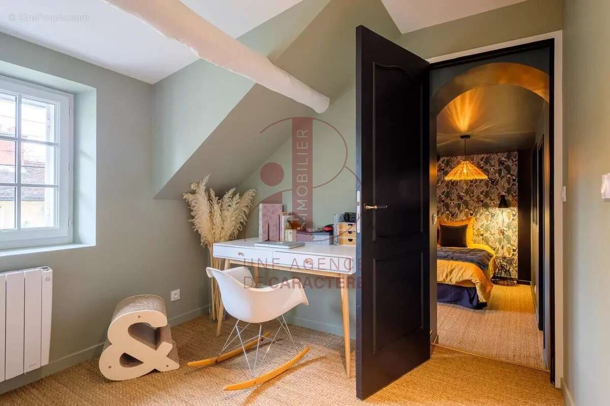 Maison à VULAINES-SUR-SEINE