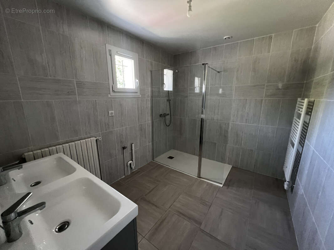 Maison à CHATELLERAULT