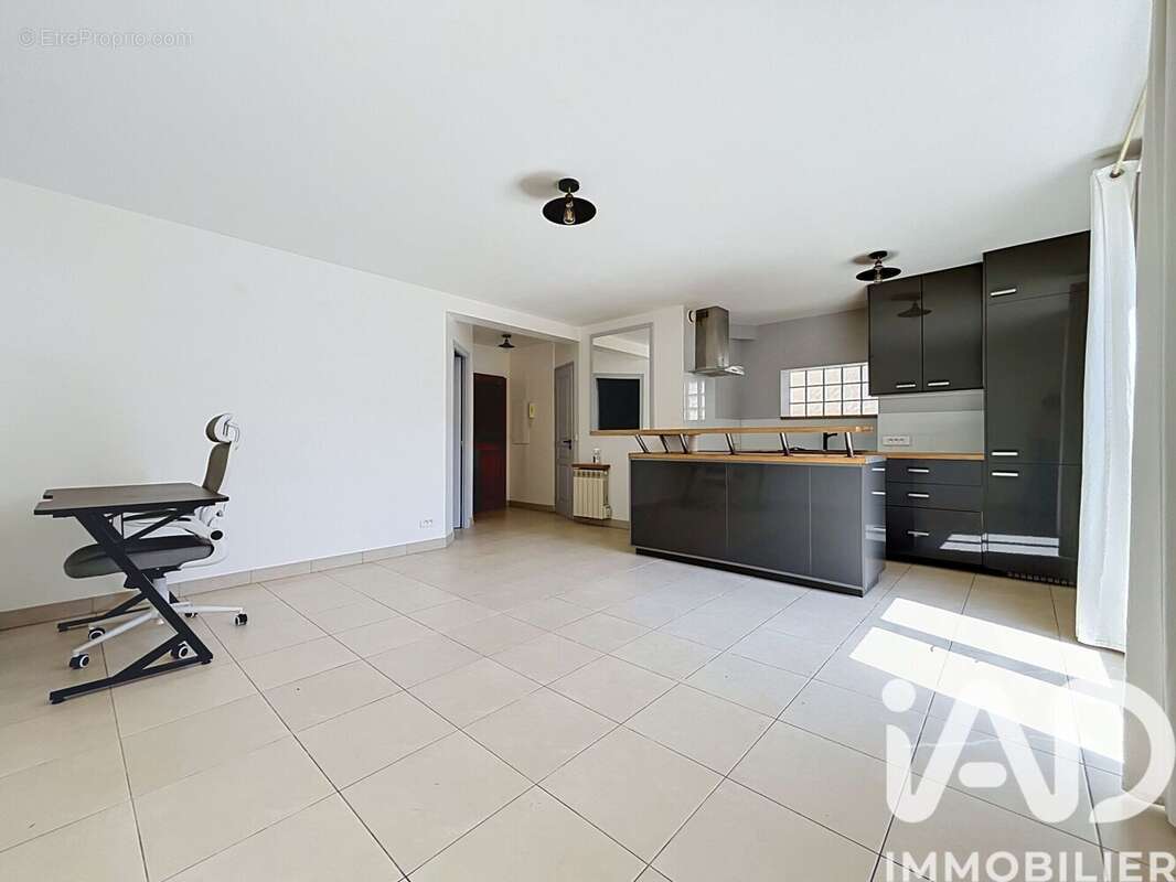 Photo 4 - Appartement à PIERRELAYE