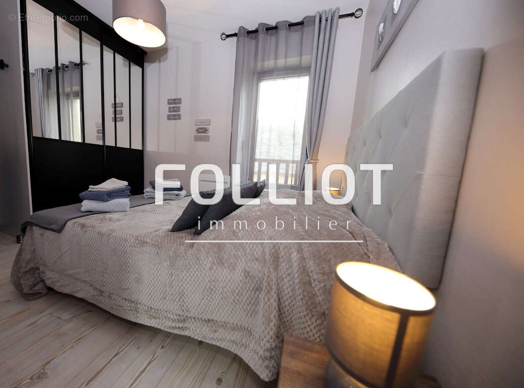 Maison à PORT-EN-BESSIN-HUPPAIN