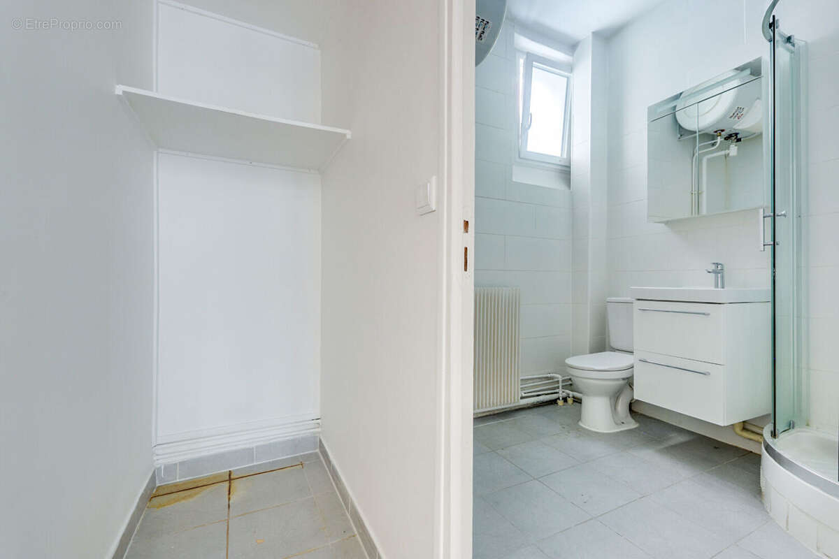 Appartement à PARIS-14E