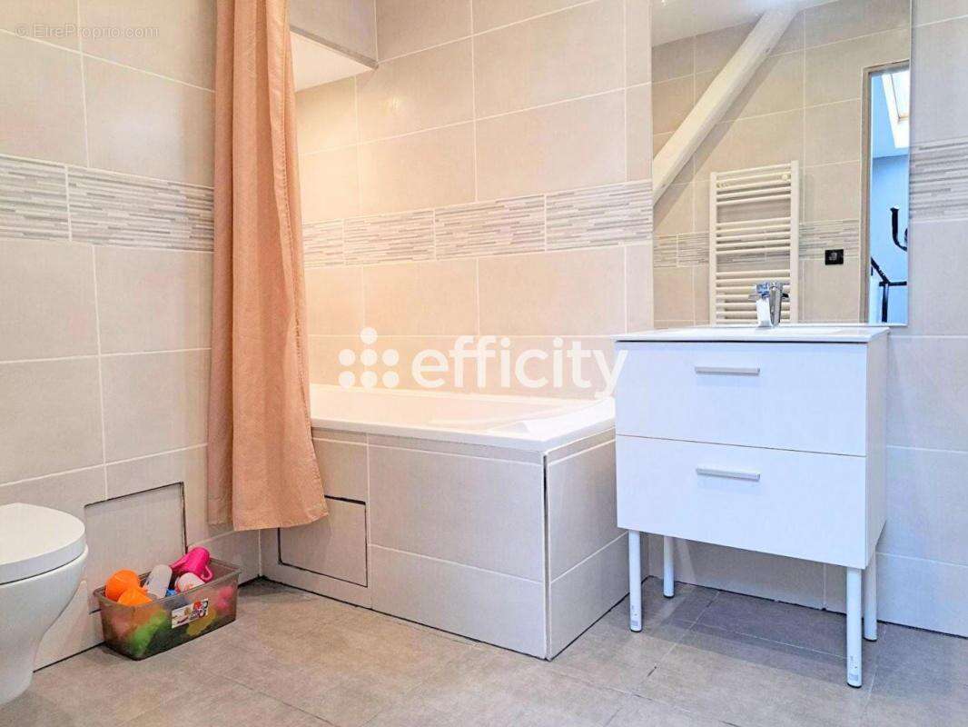 Maison à VITRY-SUR-SEINE