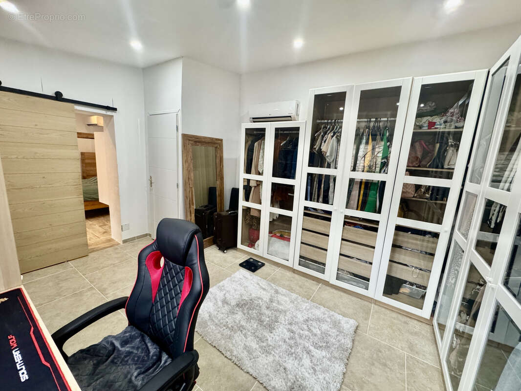 Maison à SUZE-LA-ROUSSE