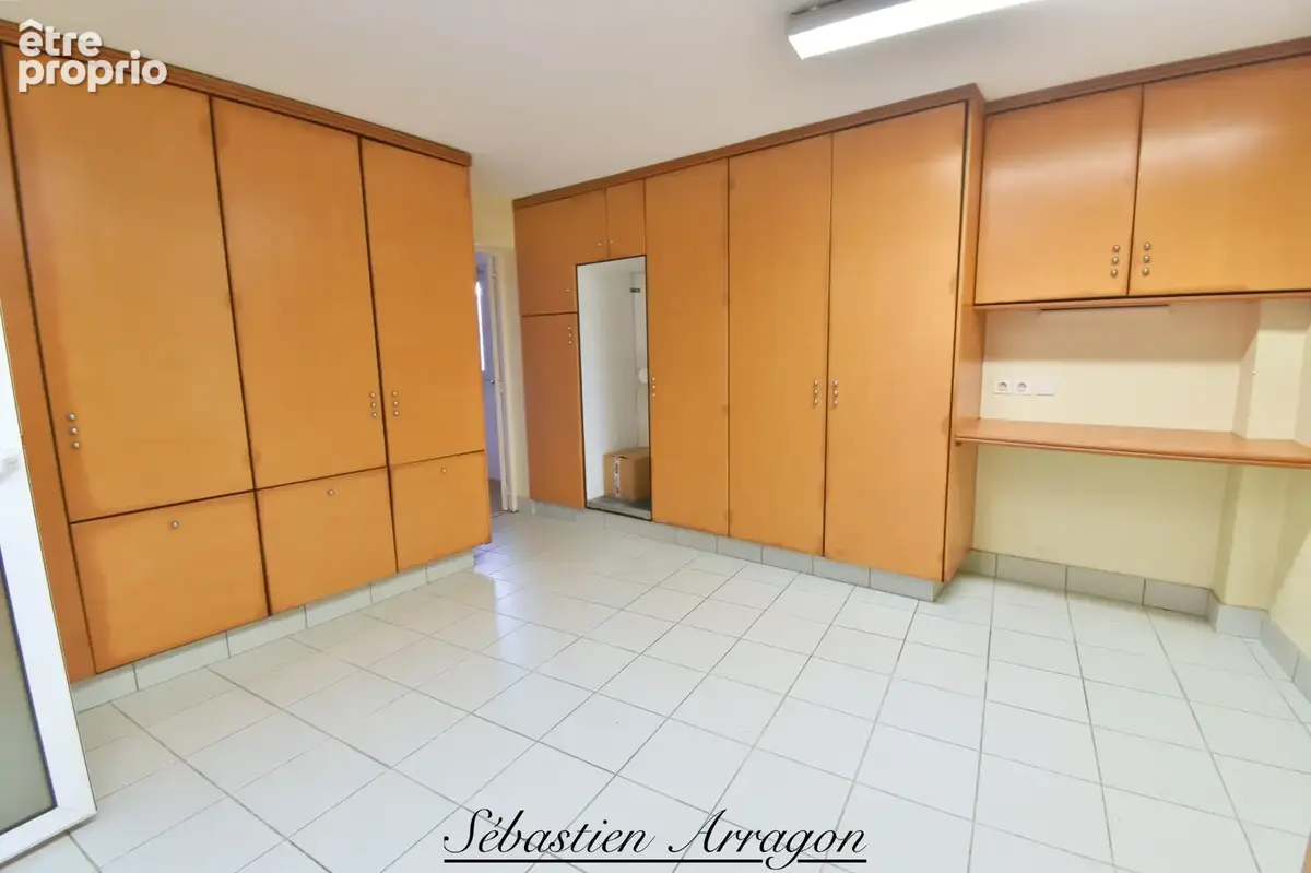 Maison de maître du XIXᵉ siècle à Villeneuve-sur-Lot – 460 m² – Parc de 8 300 m² – Piscine – Centre-ville à pied - photo 38