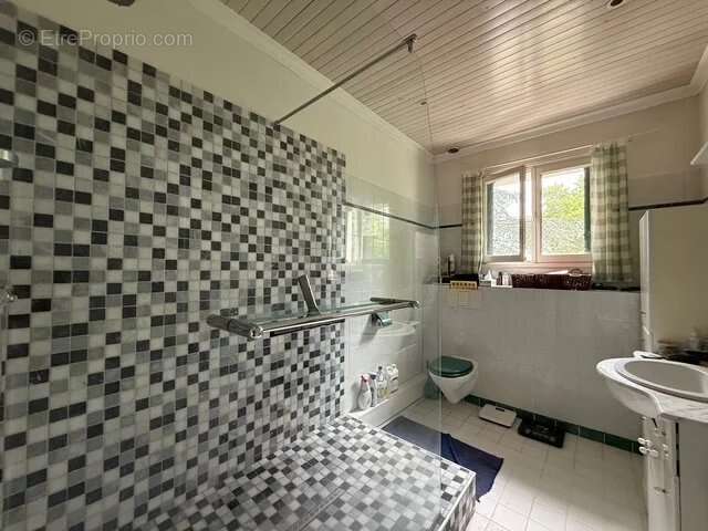 Maison à OLLAINVILLE