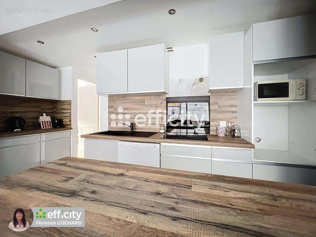 Appartement à VOUGY