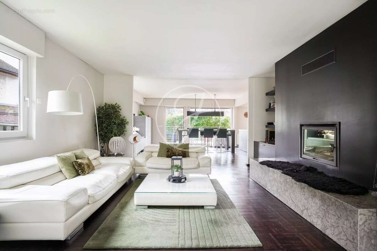 Maison à LE VESINET