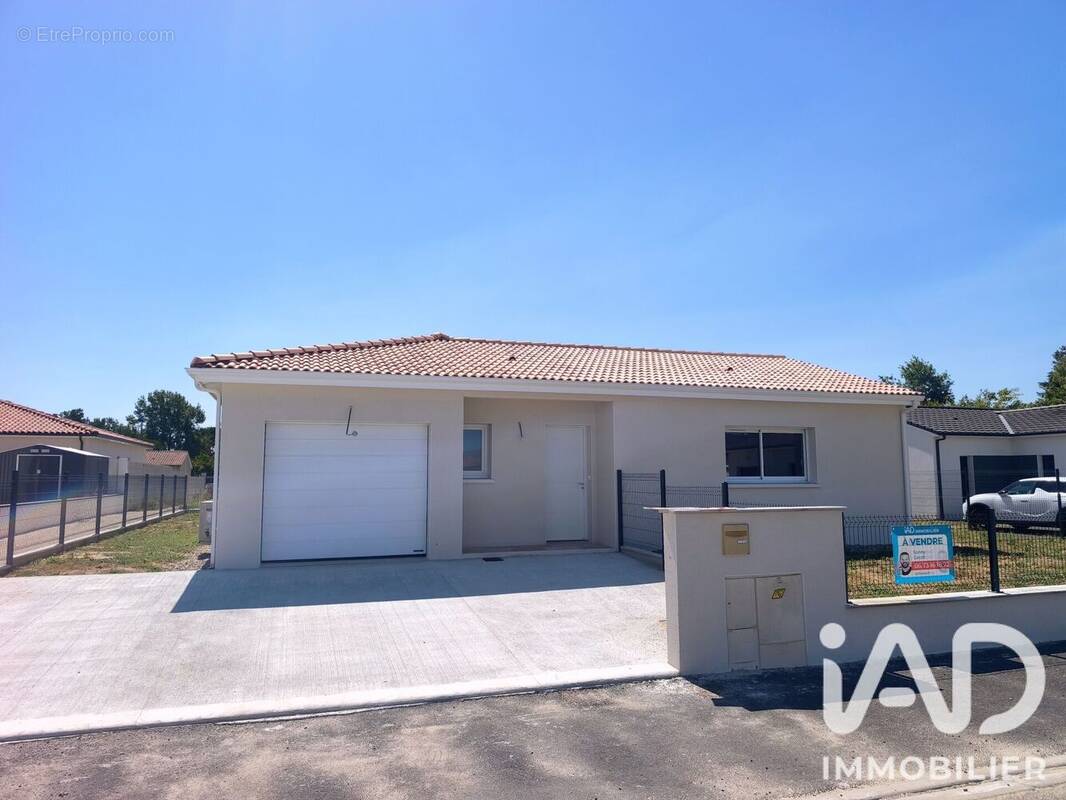 Photo 1 - Maison à ESTILLAC