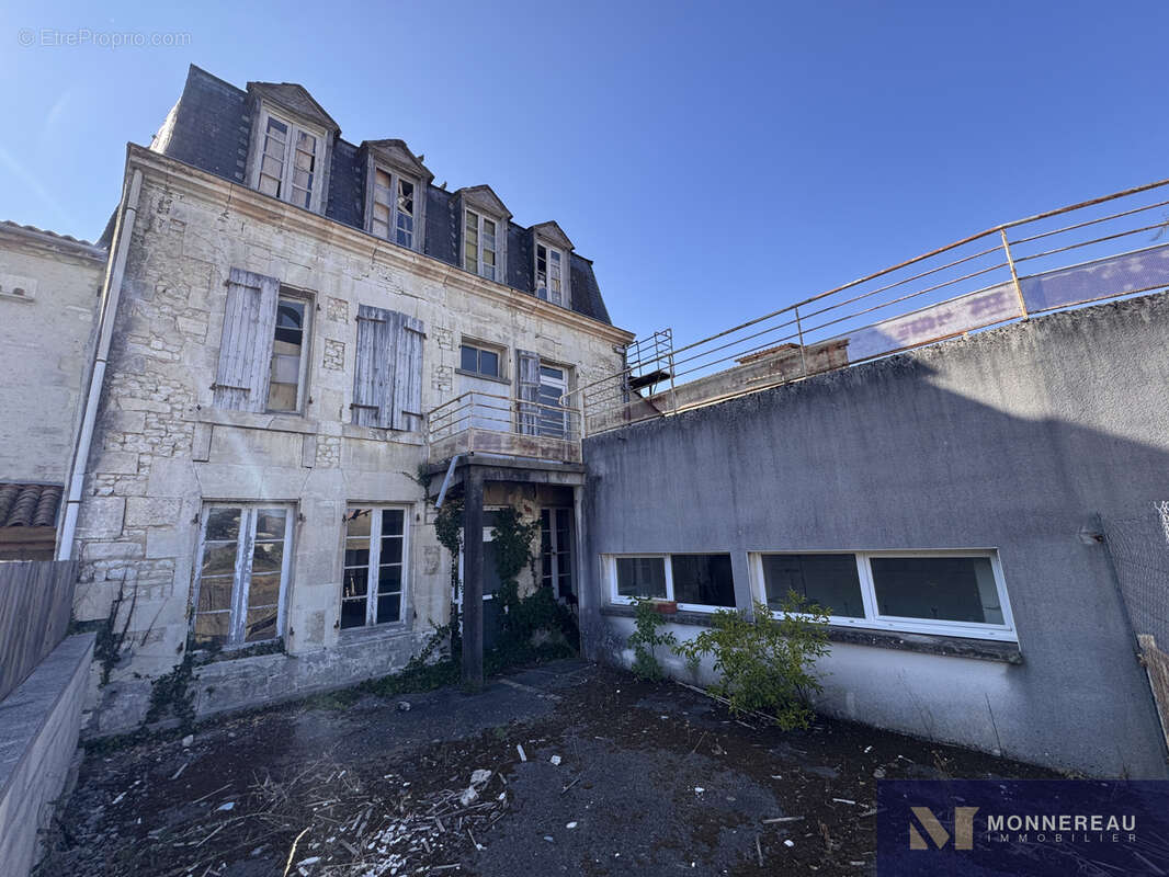 Immeuble de ville de 400m2 hab - photo 2