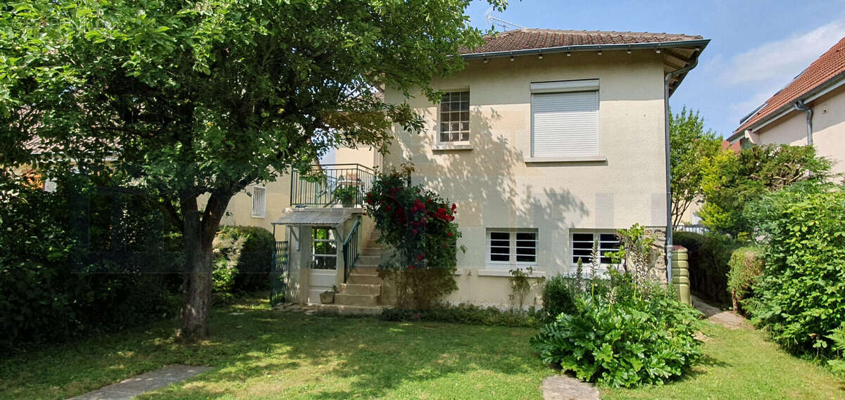 Maison à BOIS-D&#039;ARCY