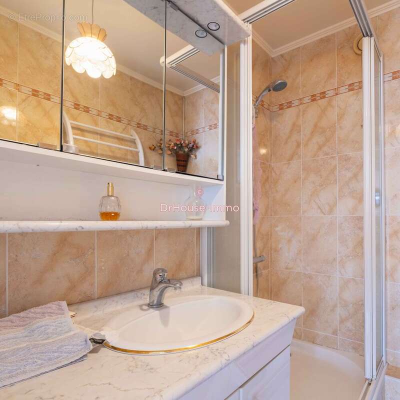 Appartement à SAINT-GRATIEN