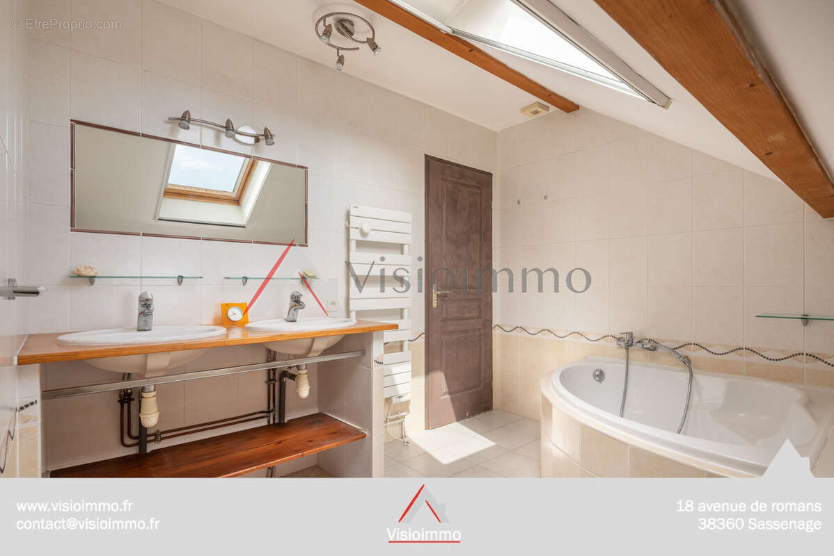 Maison à VARCES-ALLIERES-ET-RISSET